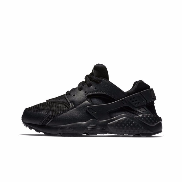 Nike Shoes - Nike Air Huarache Black